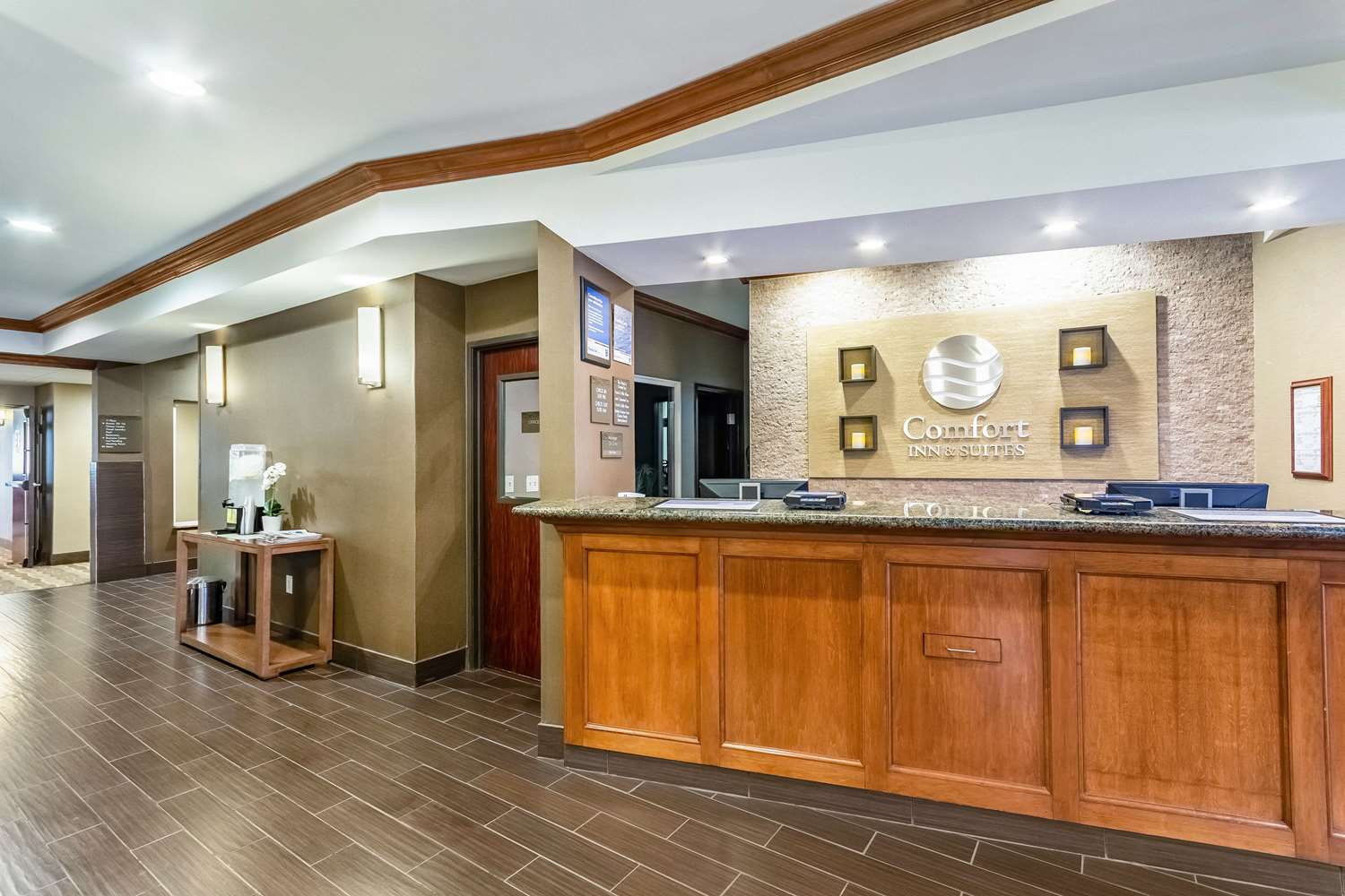 Comfort Inn & Suites Gillette near Campbell Medical Center 7/44
