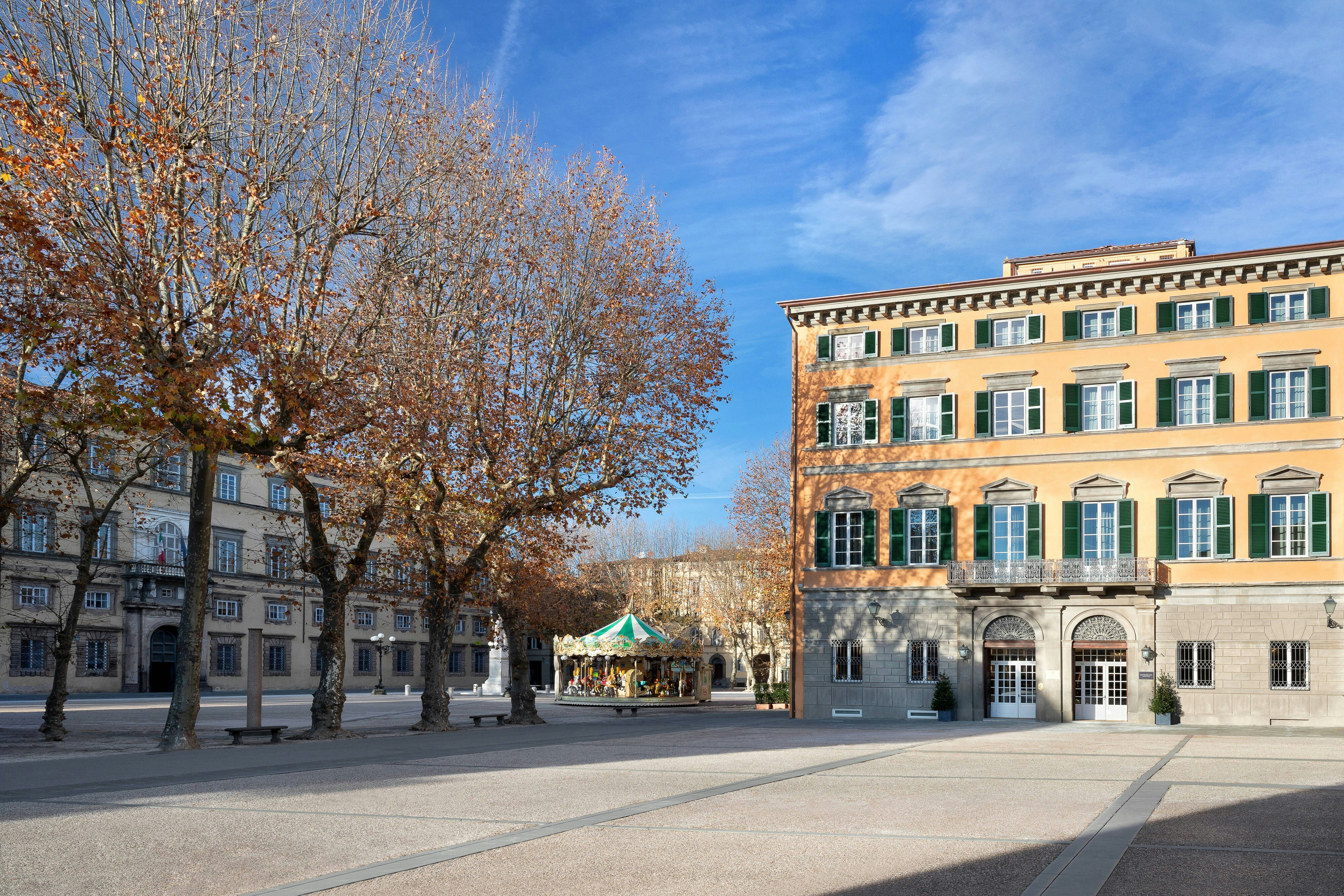 Grand Universe Lucca, Autograph Collection 15/15