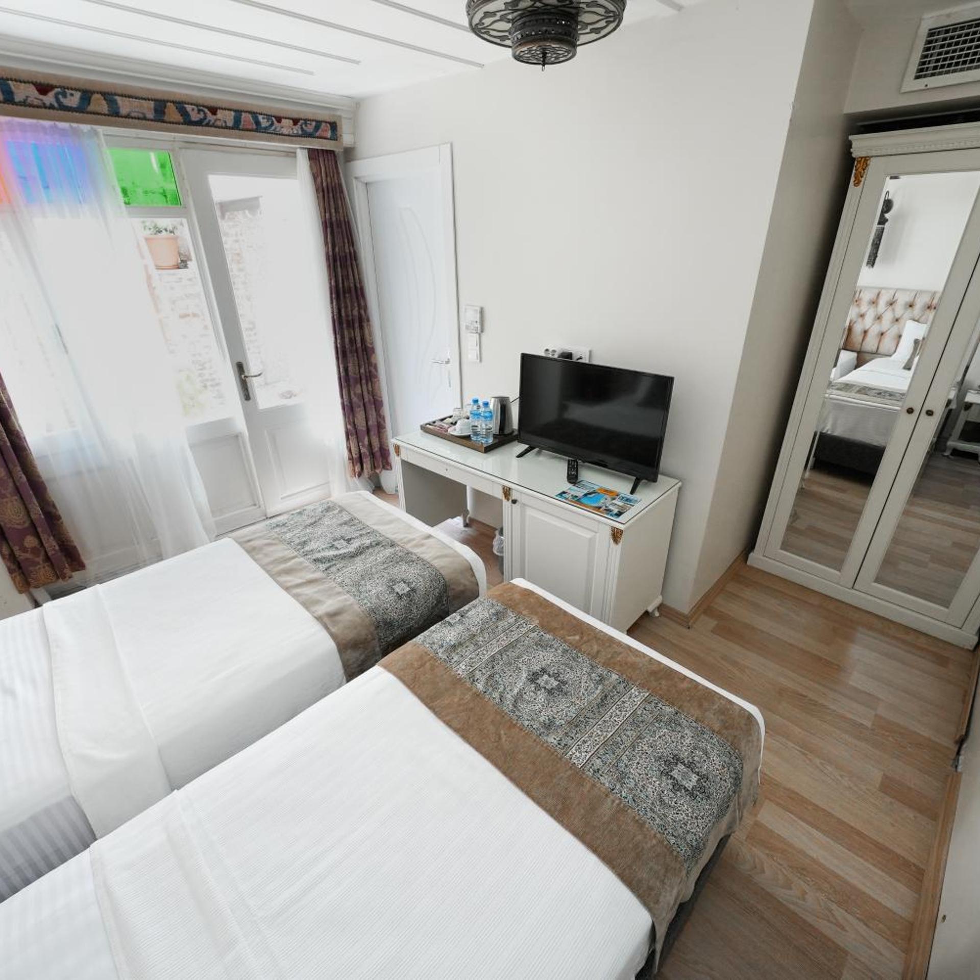 Ersari Hotel 12/56