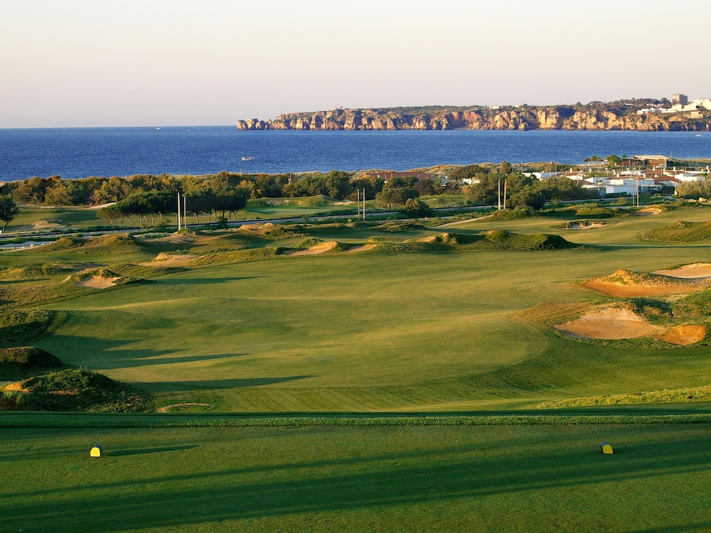 Palmares Beach House Hotel 54/60