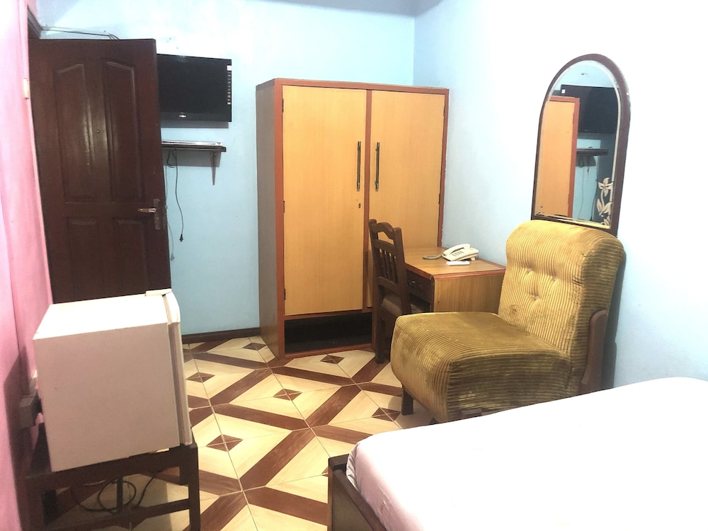 Sena Hotel And Resort 16/25