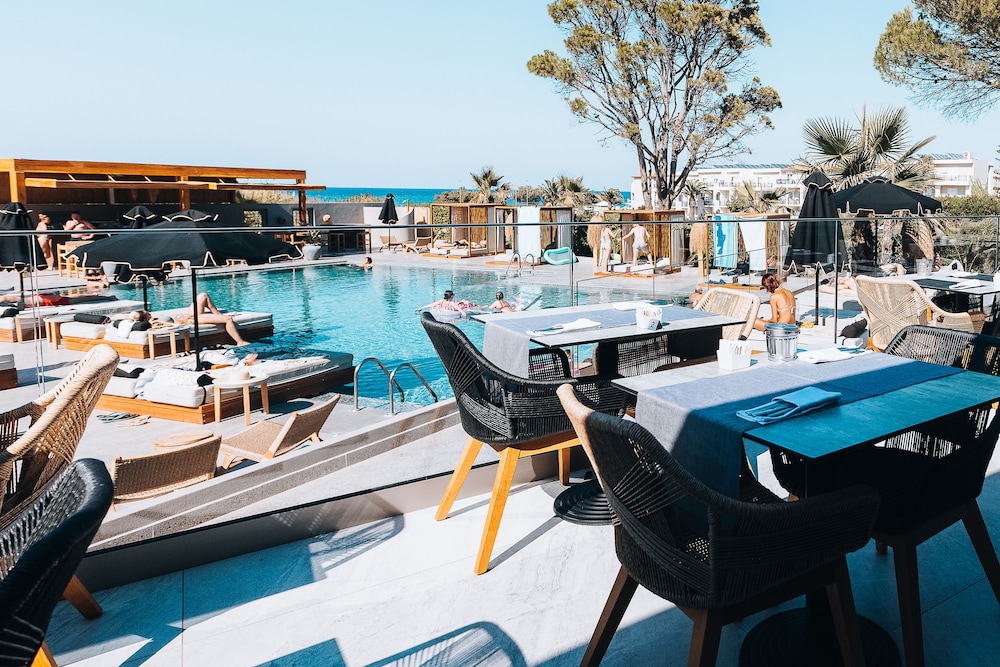 Eliros Mare Beachfront Poem Hotel 85/93