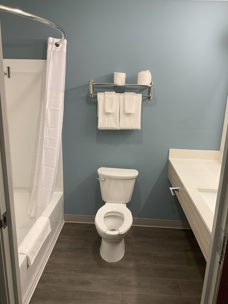 WoodSpring Suites Charlotte Airport 63/66