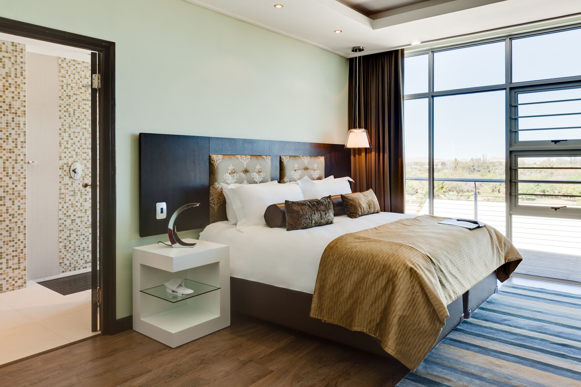 Executive, Suite, King Bed