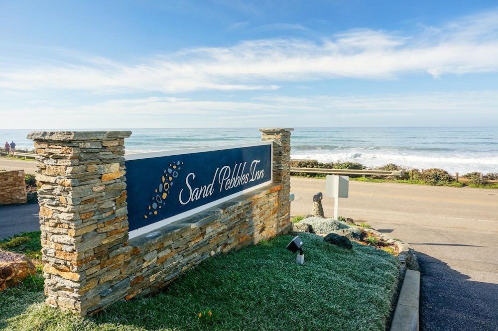Sand Pebbles Inn 6/34