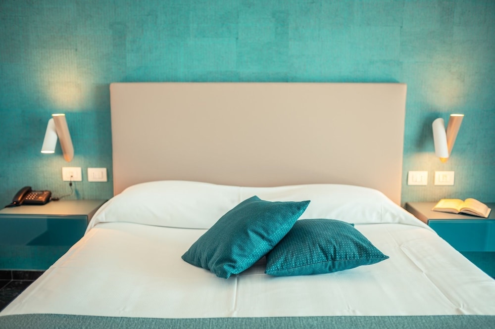 Nautilus Hotel 20/50