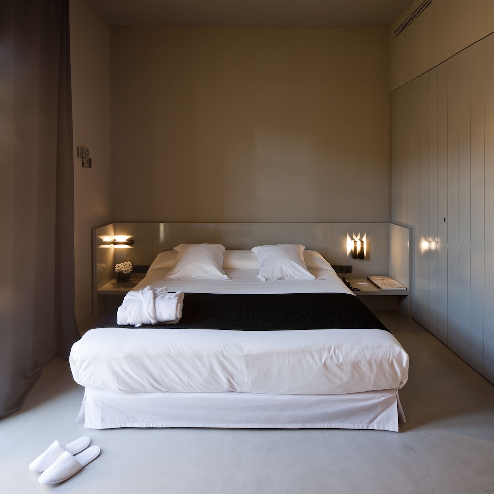 CARO HOTEL 22/71