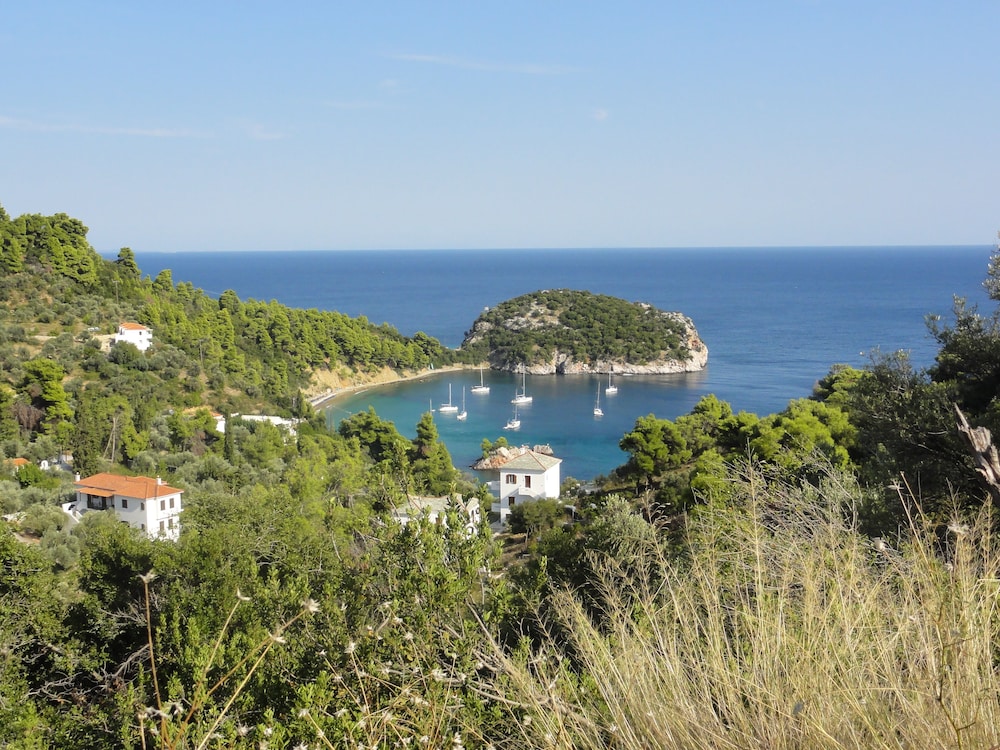 Stafylos Suites Boutique Hotel 38/50