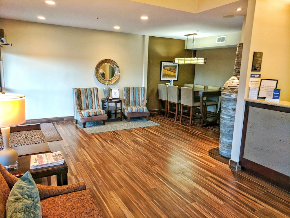 Best Western Plus Inn At The Vines 35/43