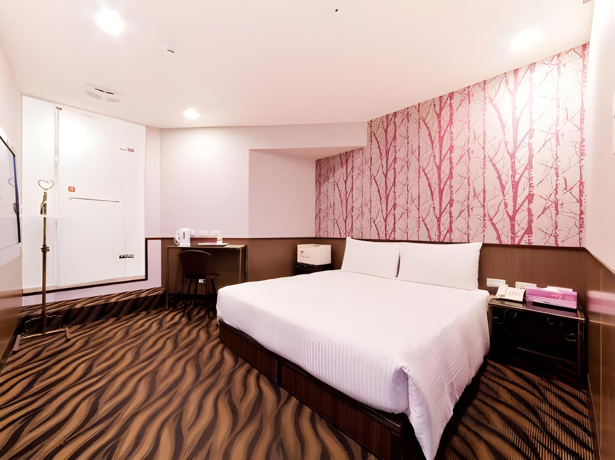 Fashion, Double Bed