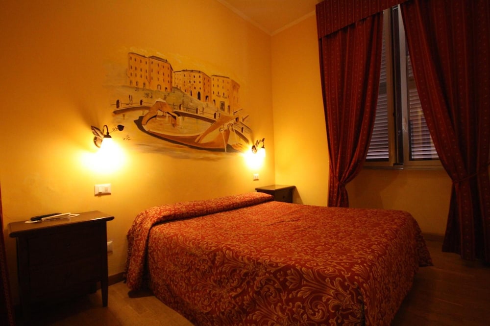 Hotel Cherubini 2/23
