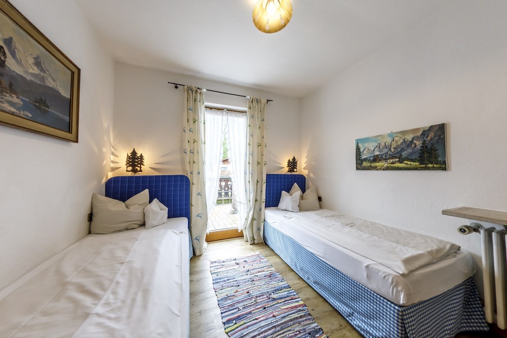 Hotel and Gasthof Fraundorfer 16/50