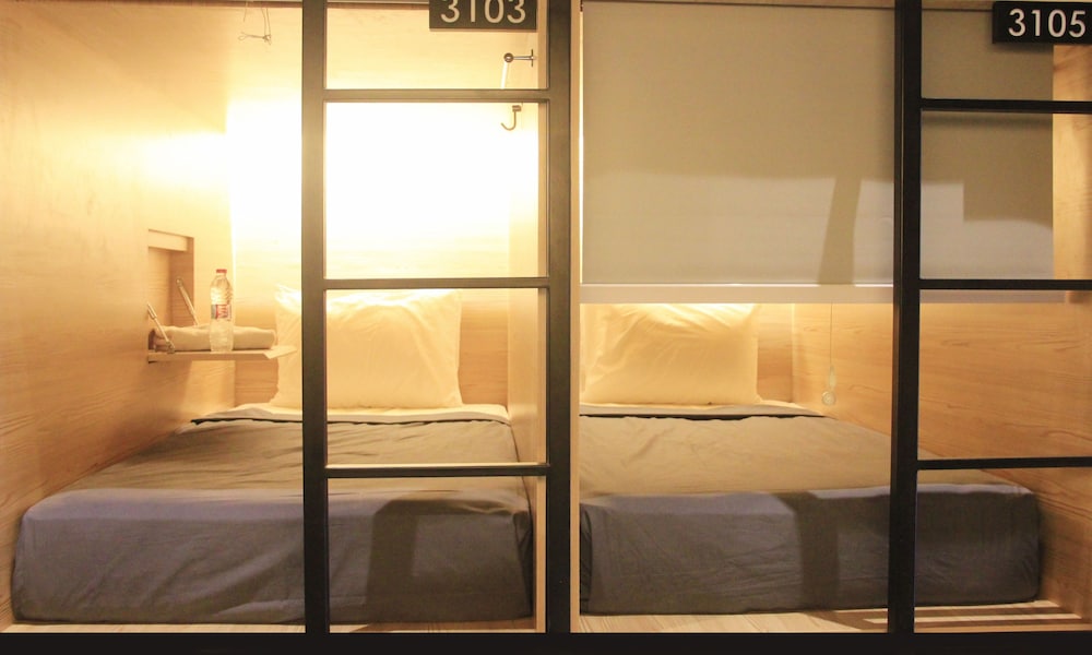 My Studio Hotel Surabaya Hostel 11/18