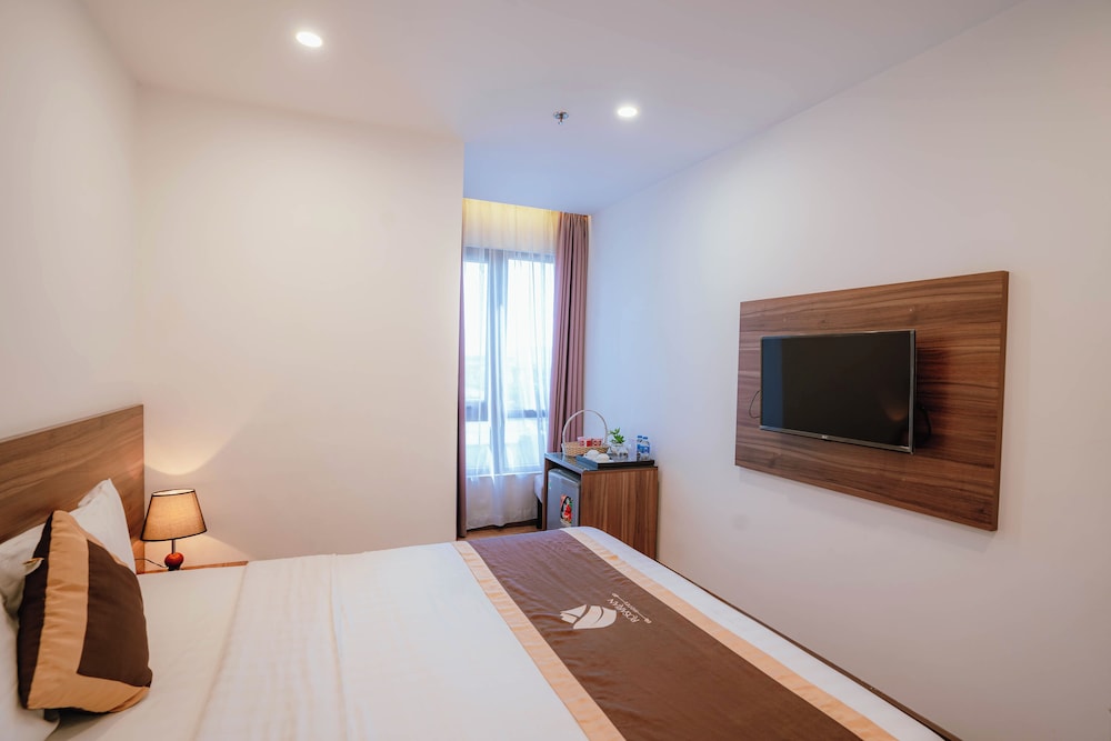 Rosarian Hotel 17/40