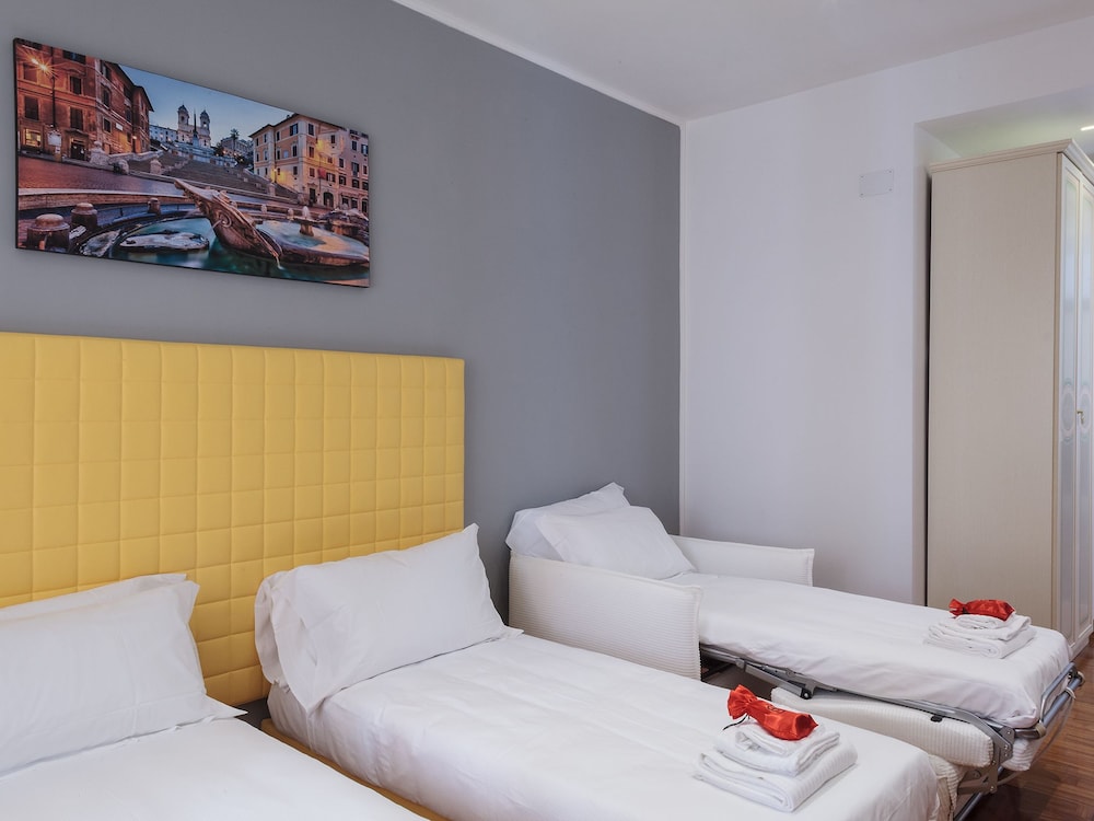 Lh Royal Suites 18/48