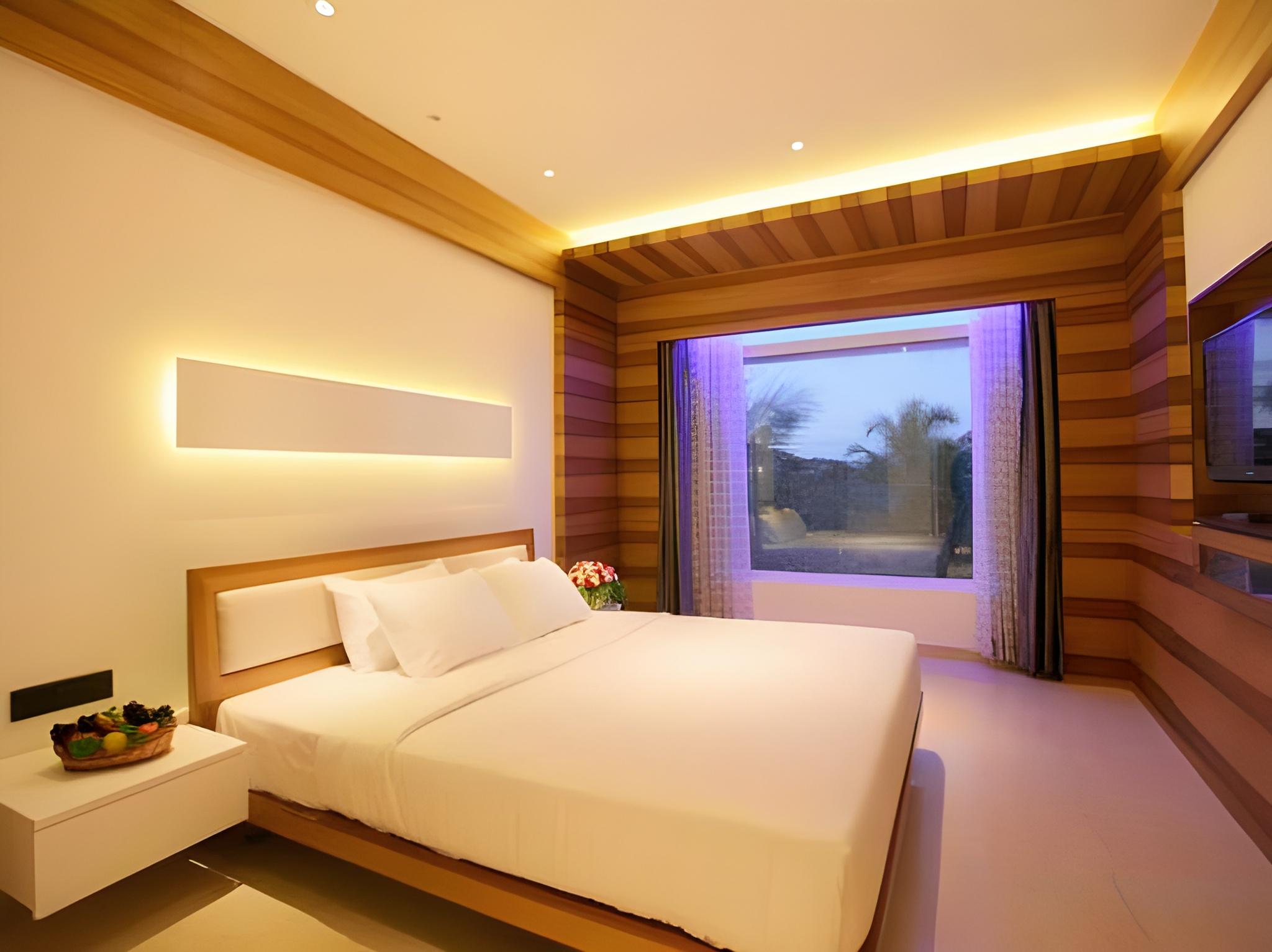 Luxury, Suite