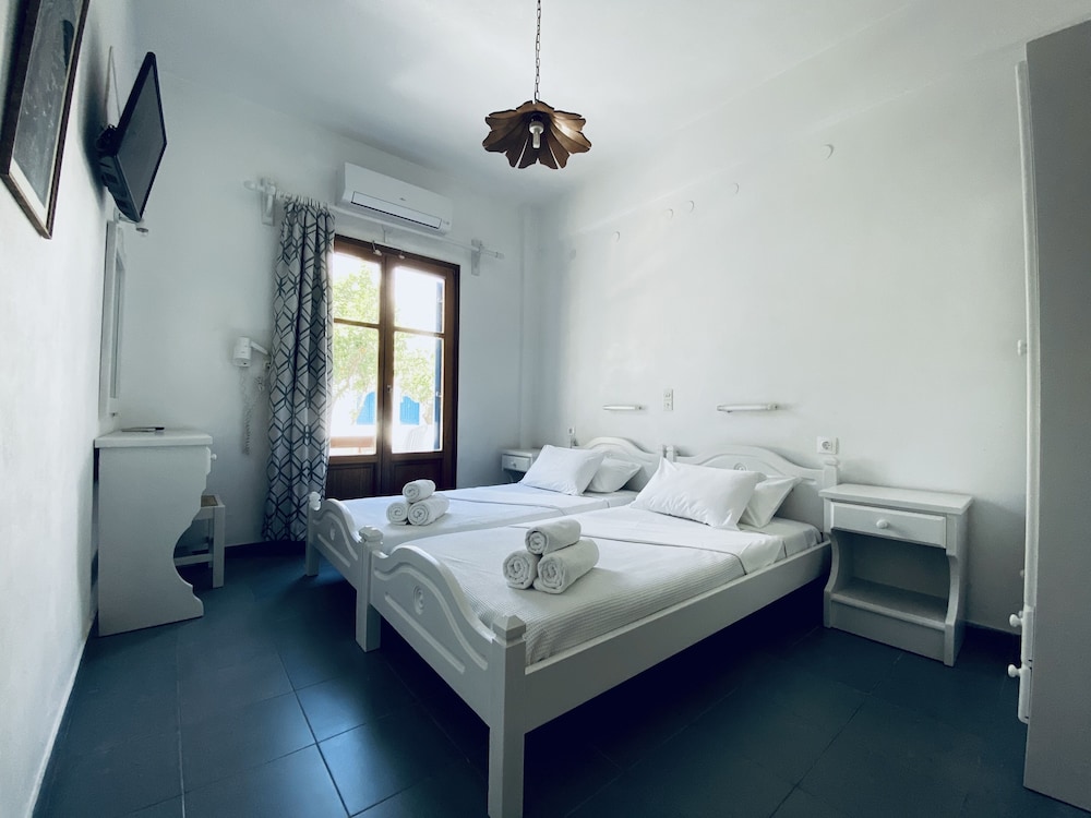 Hotel Helliniko 11/50