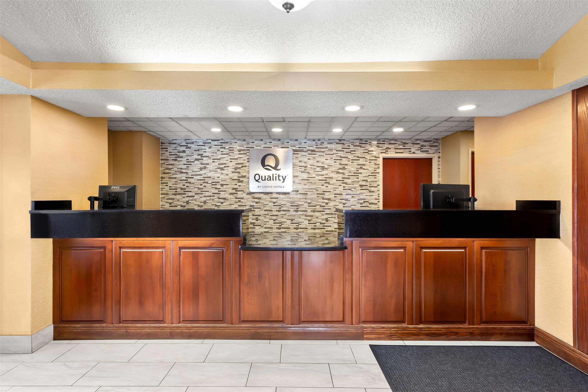 Quality Inn and Suites Niles 6/27
