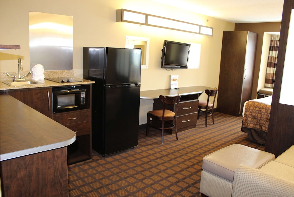Microtel Inn And Suites By Wyndham Harrisonburg 20/29