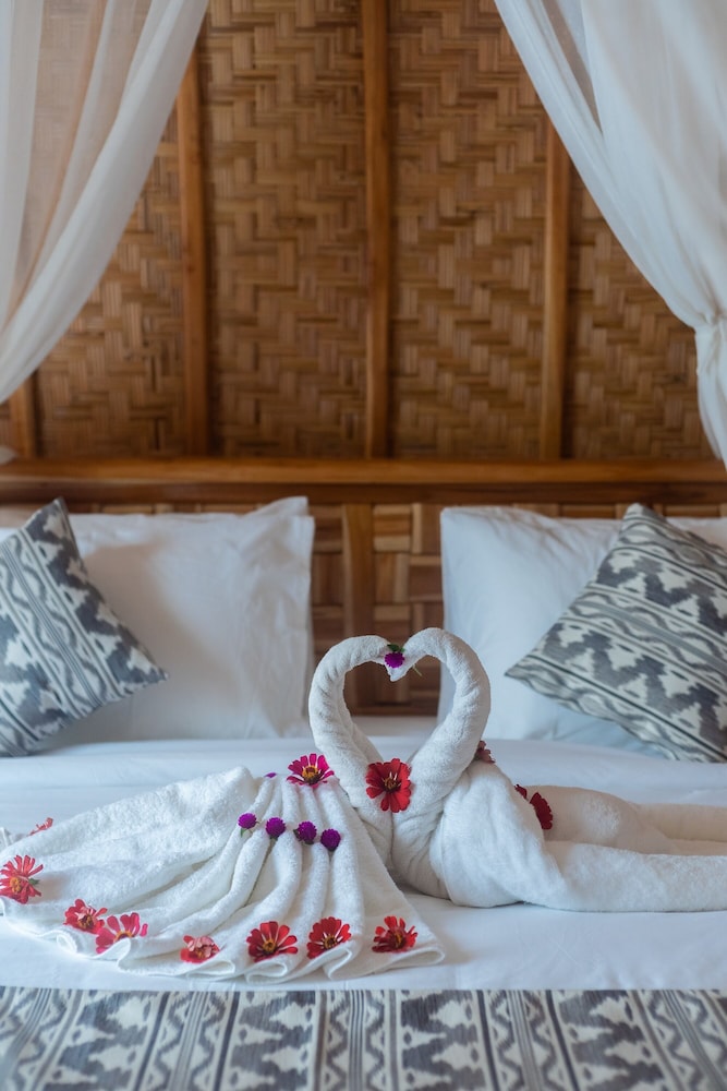 Penida Sunset Ocean View Bungalows 24/59