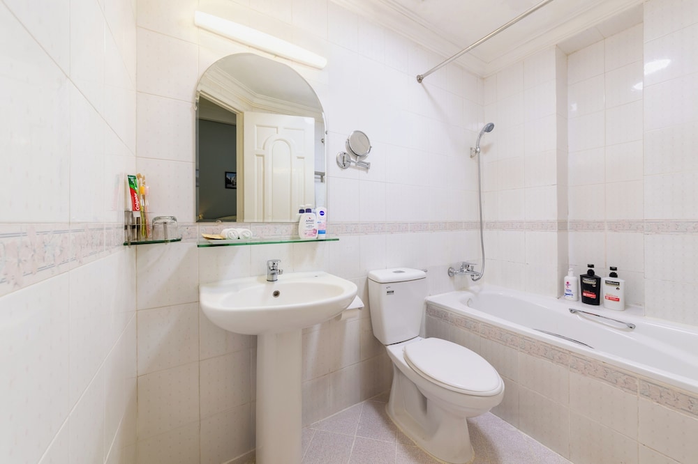 A25 Hotel - 35 Mac Thi Buoi 60/63
