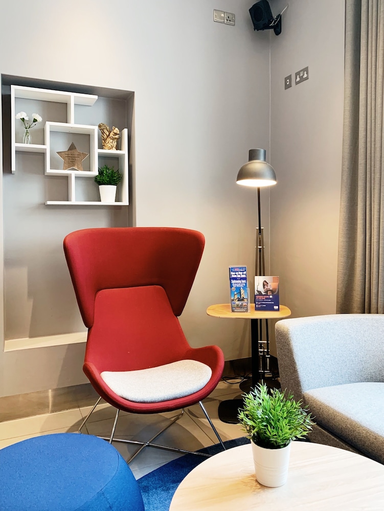 Holiday Inn Express London - Victoria by IHG 46/69