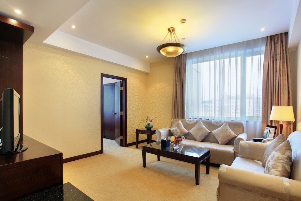 Lijiang Waterfall Hotel 50/71