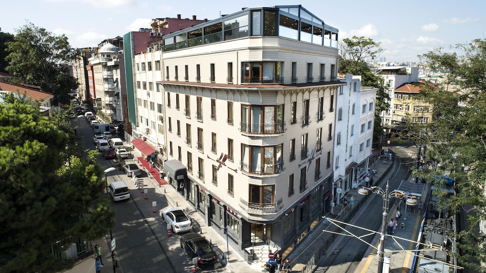 Idylle Hotel 5/74