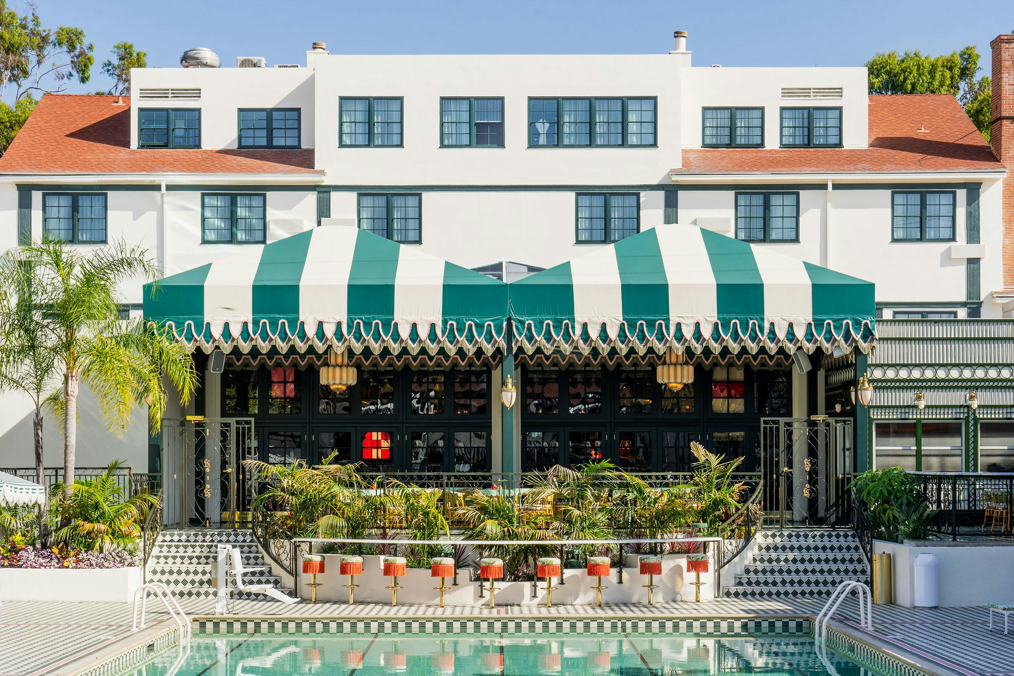 The Lafayette Hotel And Club 7/30