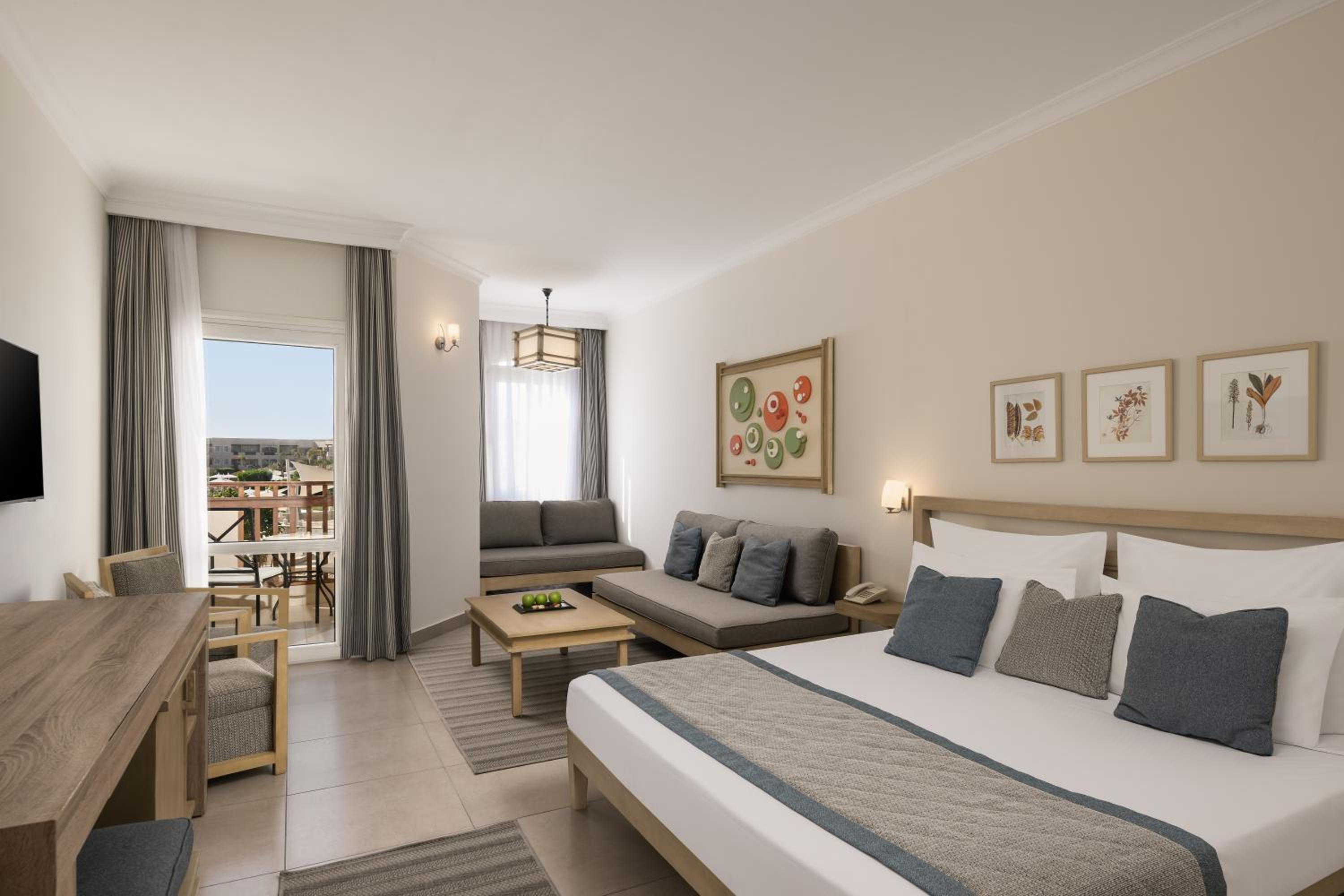 غرفة سوبيريور ديلوكس بسرير مزدوج بإطلالة على المسبح مع أريكة، JAZ Casa Del Mar Resort (Ex Iberotel casa Del Mar) 2/2