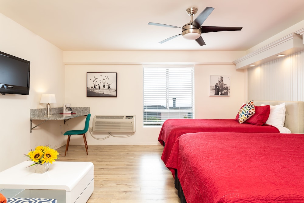 Room, Single, 2 Queen Beds
