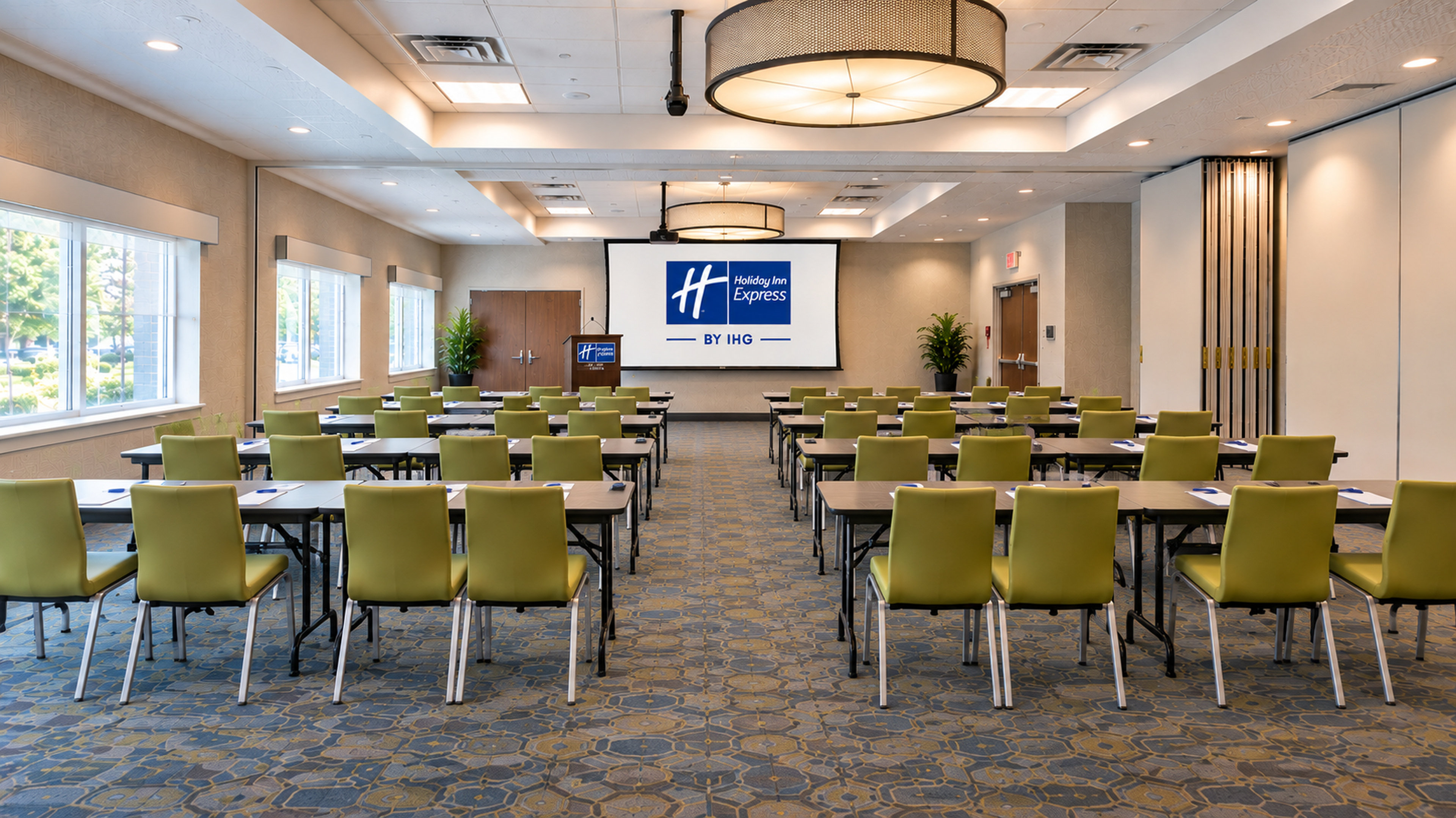 Holiday Inn Express Suites Boise Airport 63/80