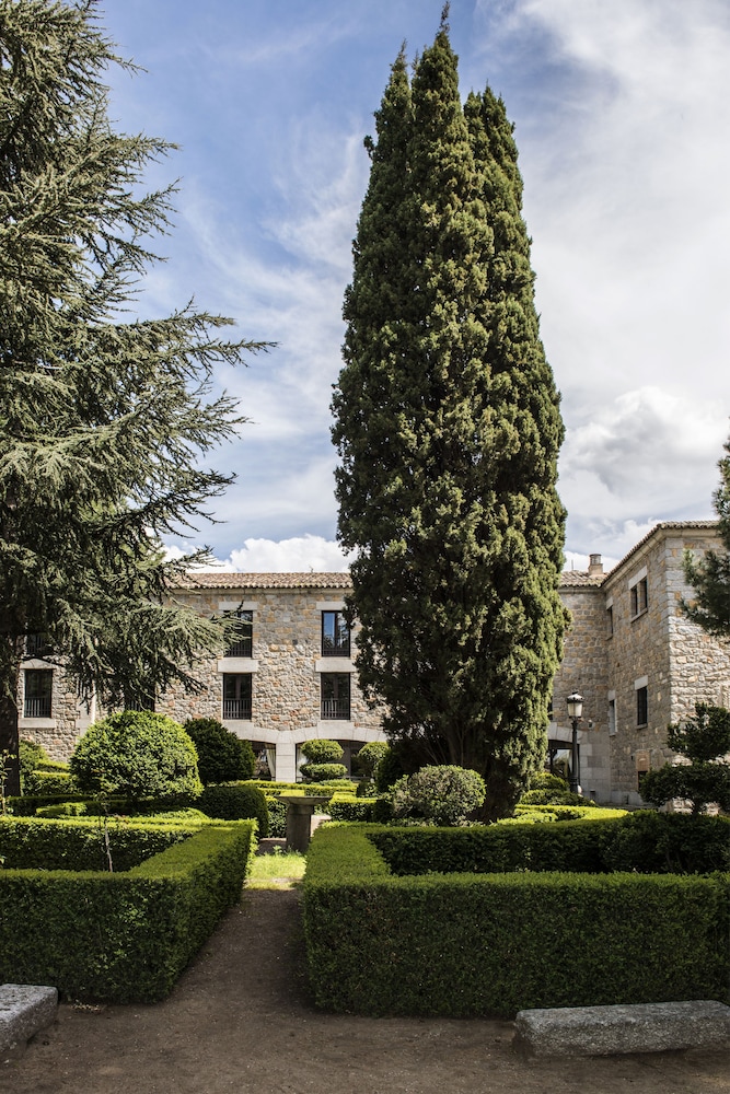 Parador de Avila 57/64