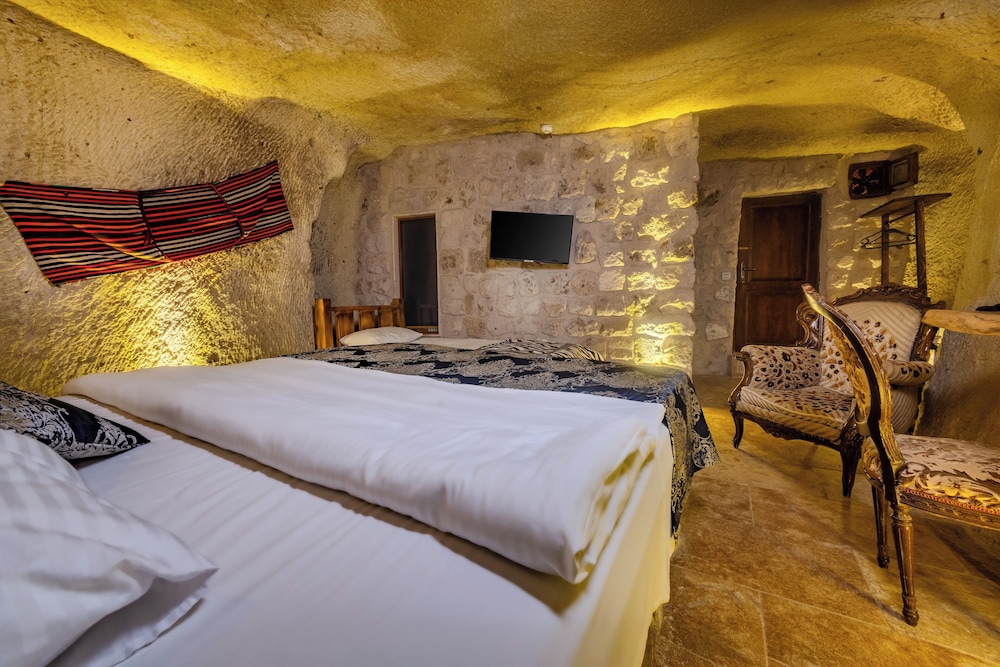 Lubberona Cave Cappadocia 10/50