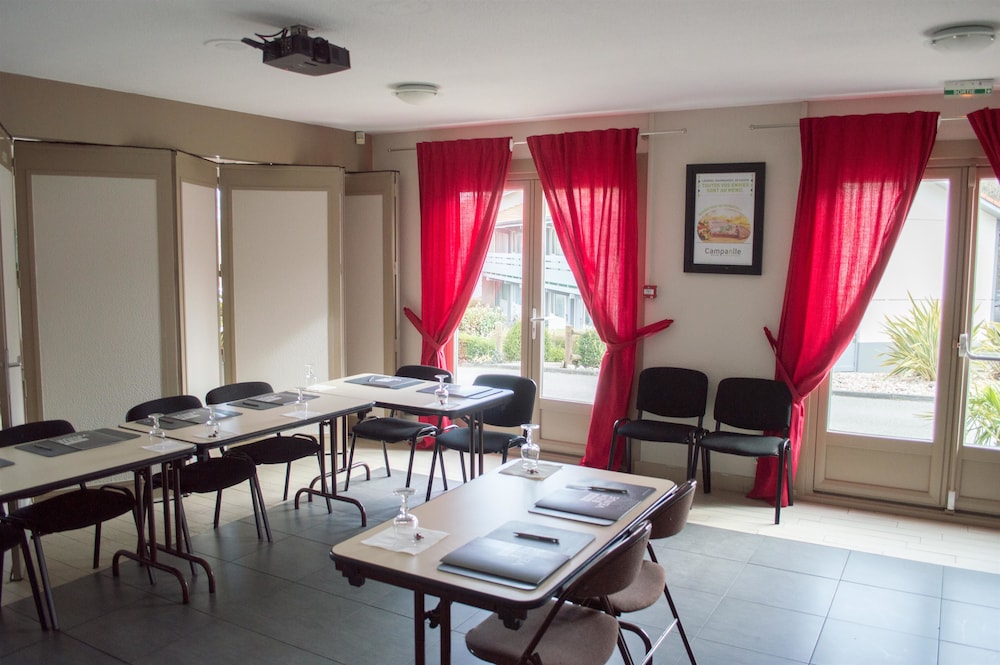 CAMPANILE VILLENEUVE SUR LOT - PUJOLS 36/58