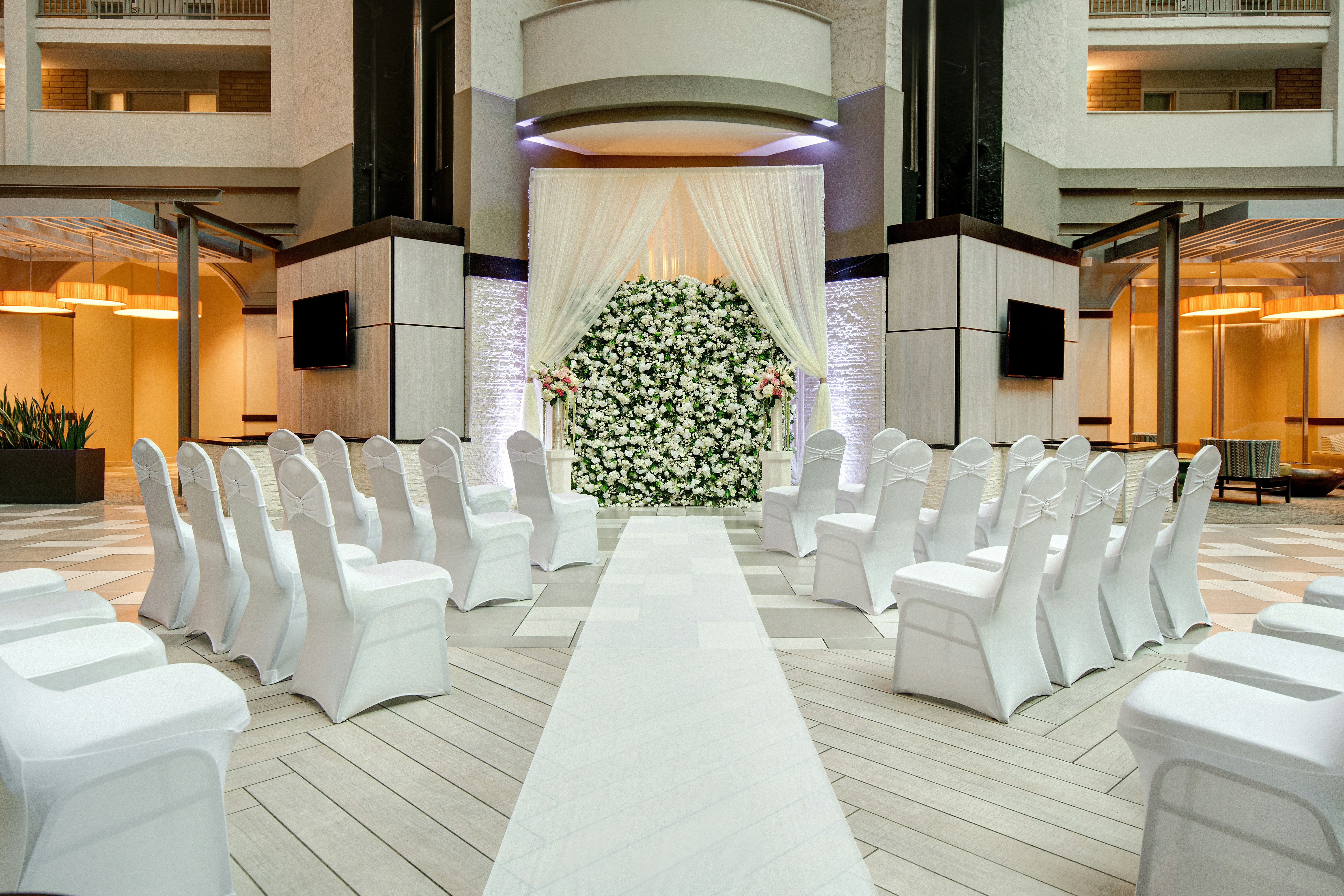 Embassy Suites by Hilton Jacksonville Baymeadows 45/85