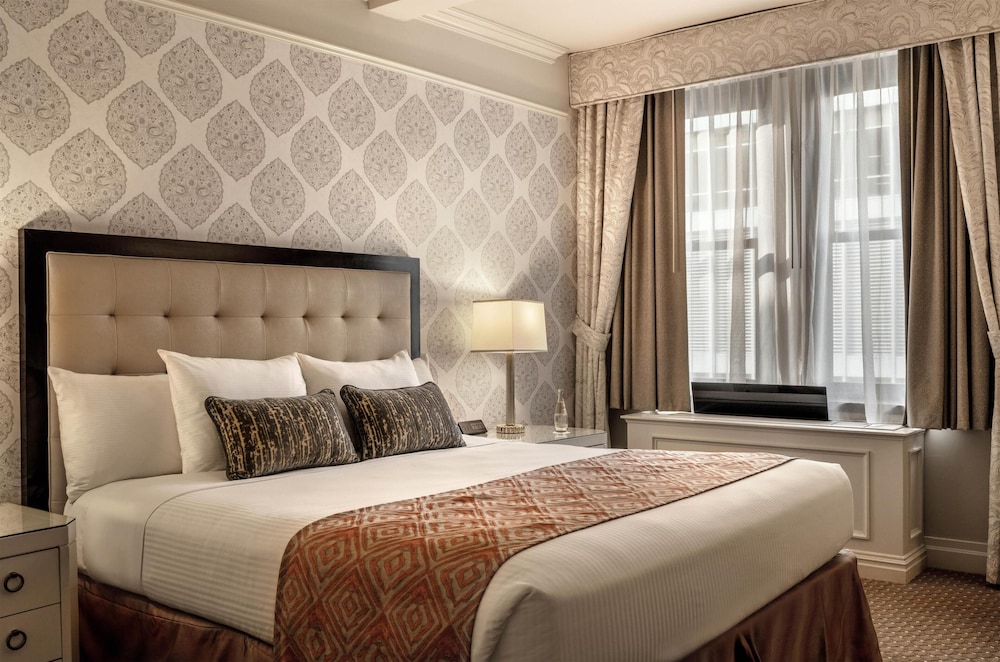 Warwick Hotel New York 18/61