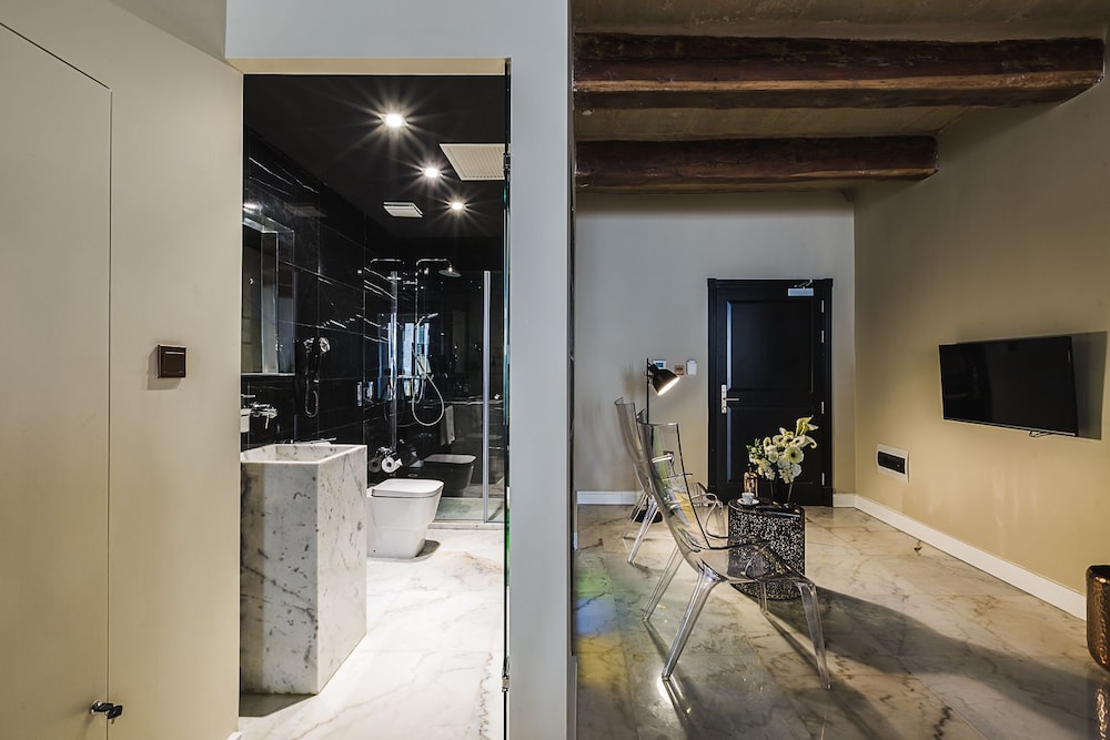 Su29 Hotel 43/65