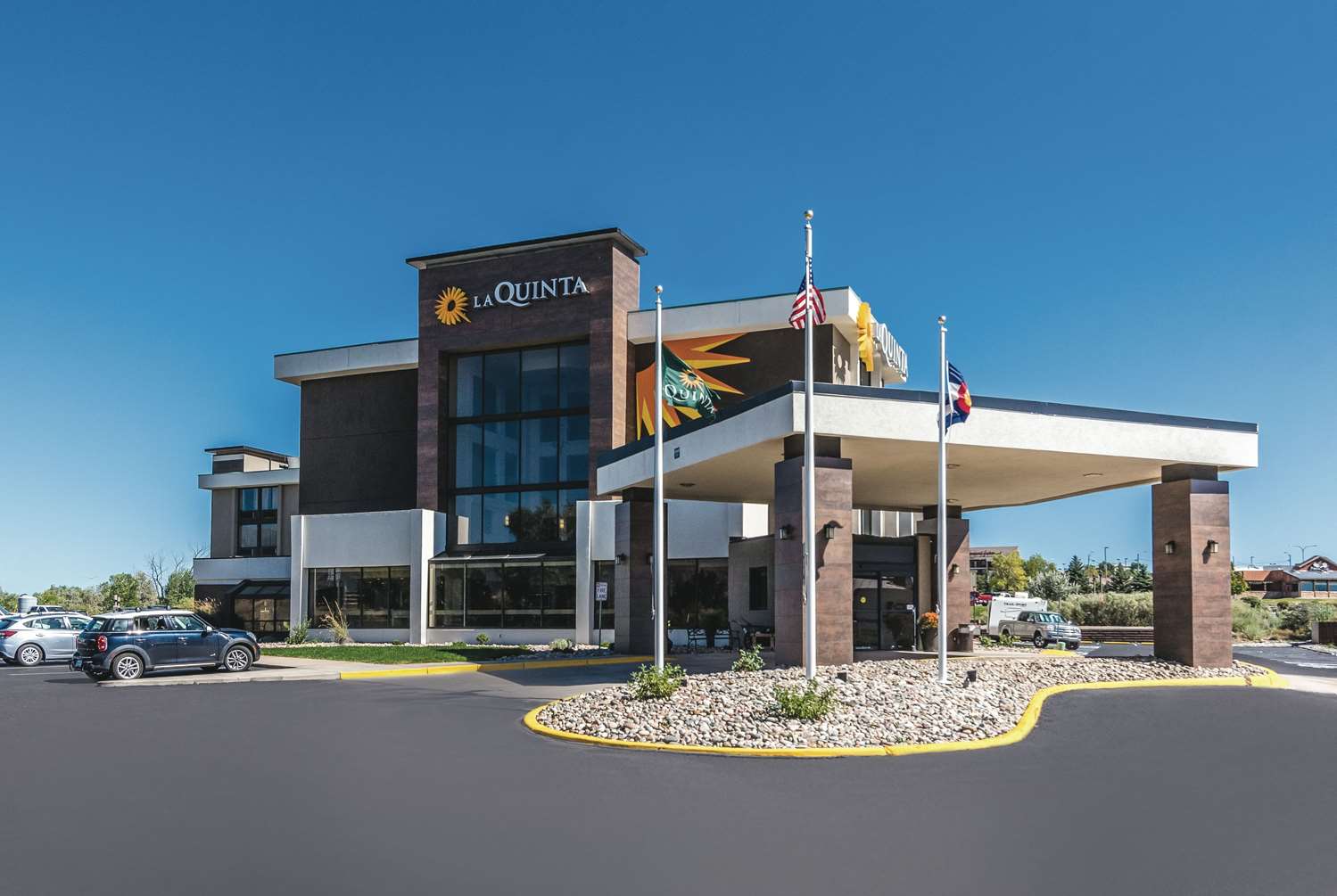 La Quinta Inn and Suites by Wyndham Colorado Springs North 2/18