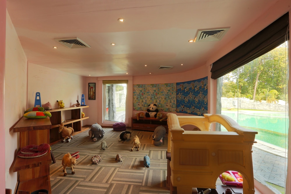 HOTEL BRYS CAVES 14/29