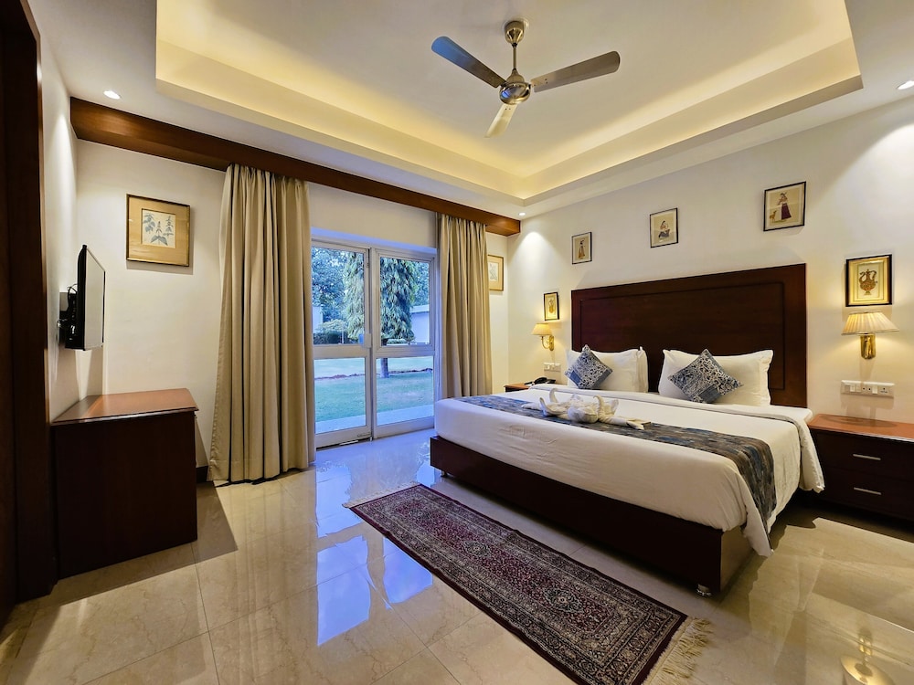 Hotel Chandela Khajuraho 12/50