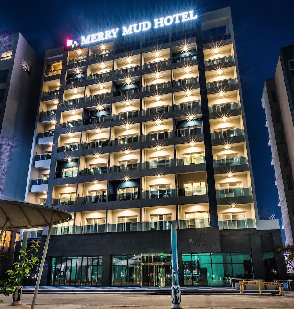 Merry Mud Hotel in BORYEONG