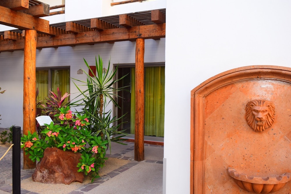 Hotel Santa Fe Loreto by Villa Group 9/75