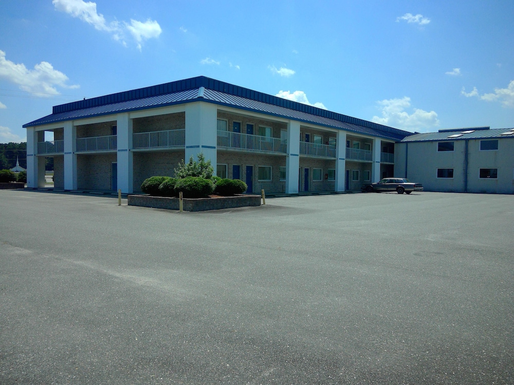 Americas Best Value Inn Kinston 7/31