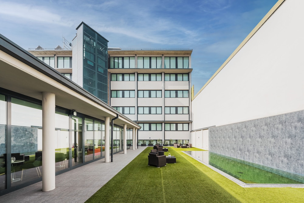 Spark by Hilton Milan Linate Airport 57/69