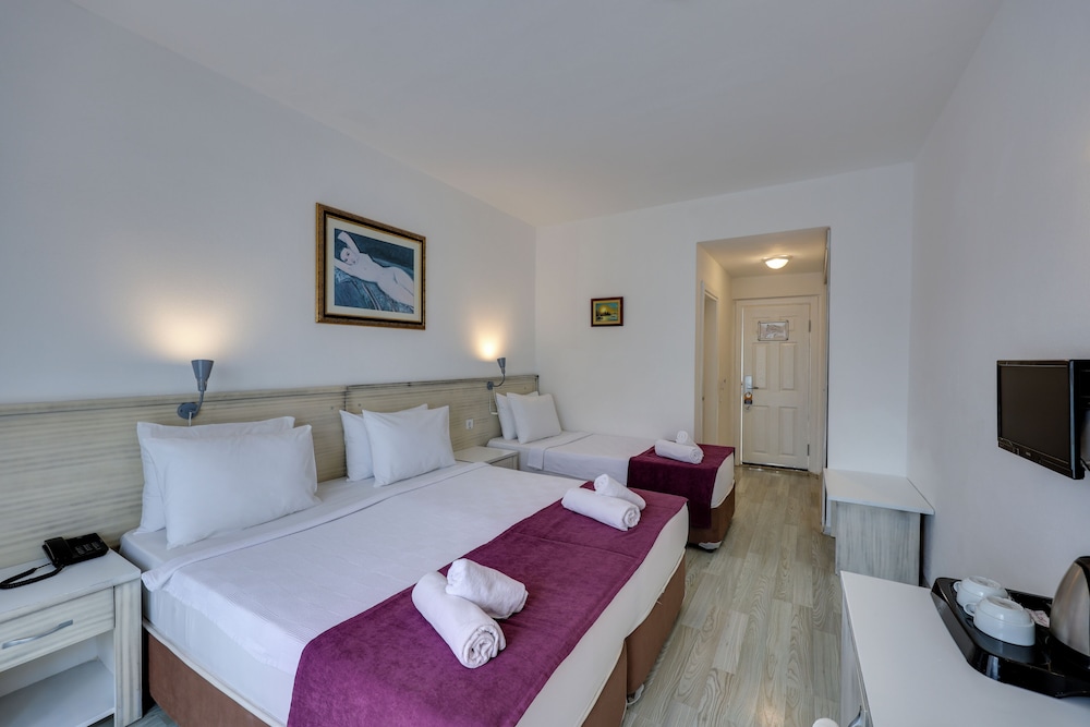 Charm Beach Hotel - All Inclusive 42/115