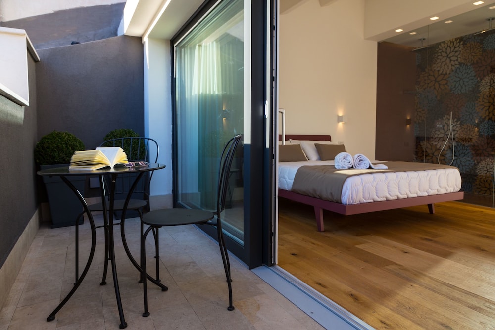 Plebis B&B 9/48