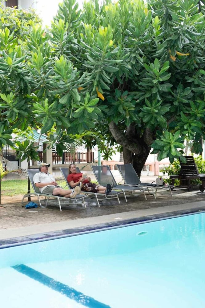 Zen Rooms Negombo Beach 53/61