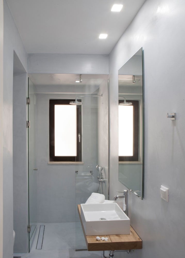 Aethrion Boutique Homes 42/50