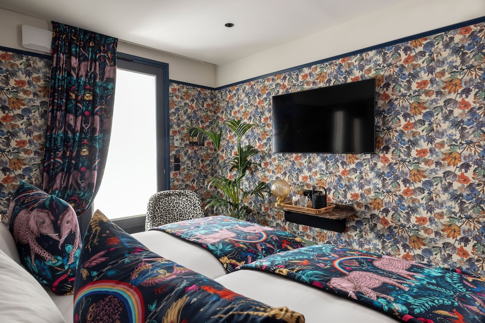 Hotel Ginette a la Folie 68/79